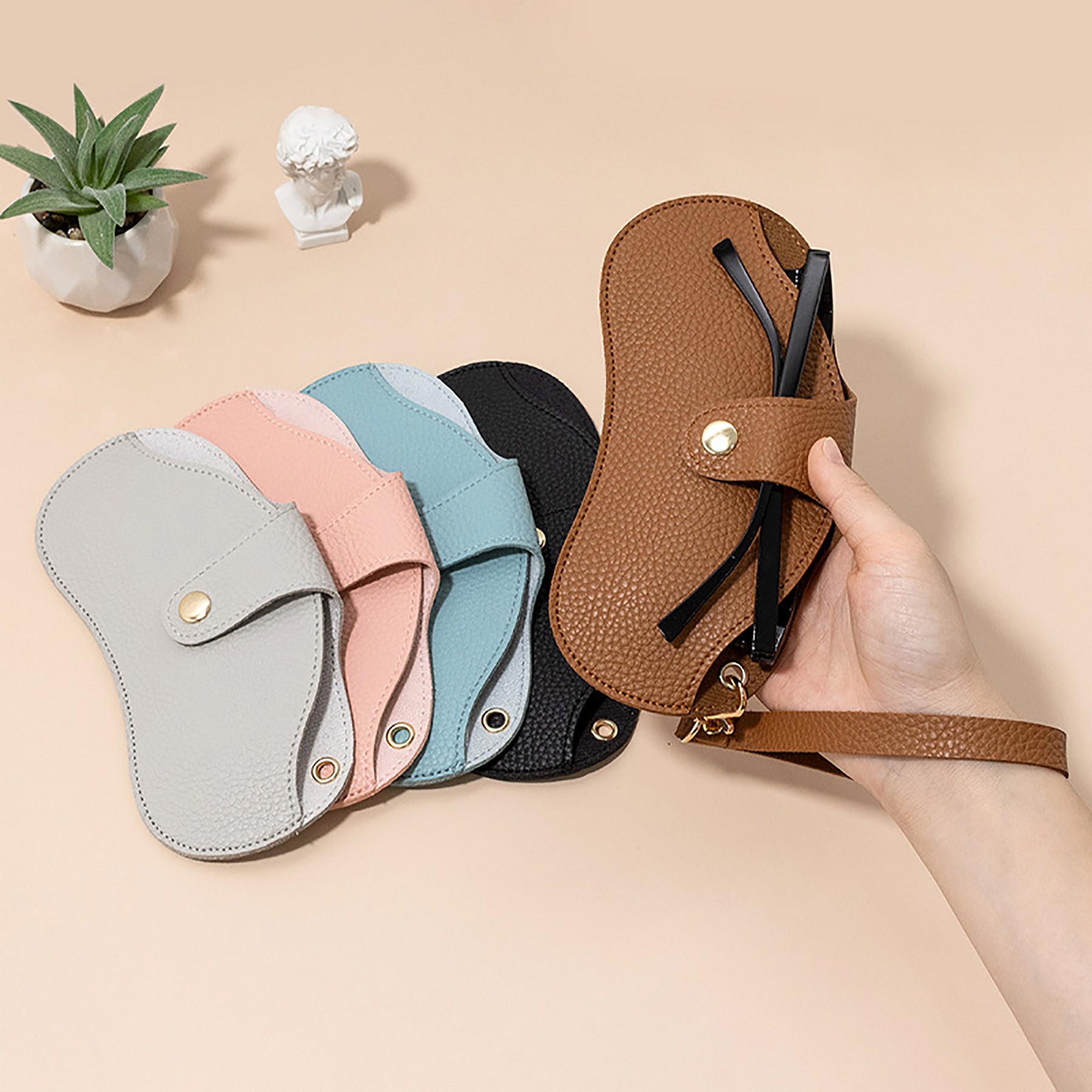 Sunglasses Bag for All Kinds of Glasses 3