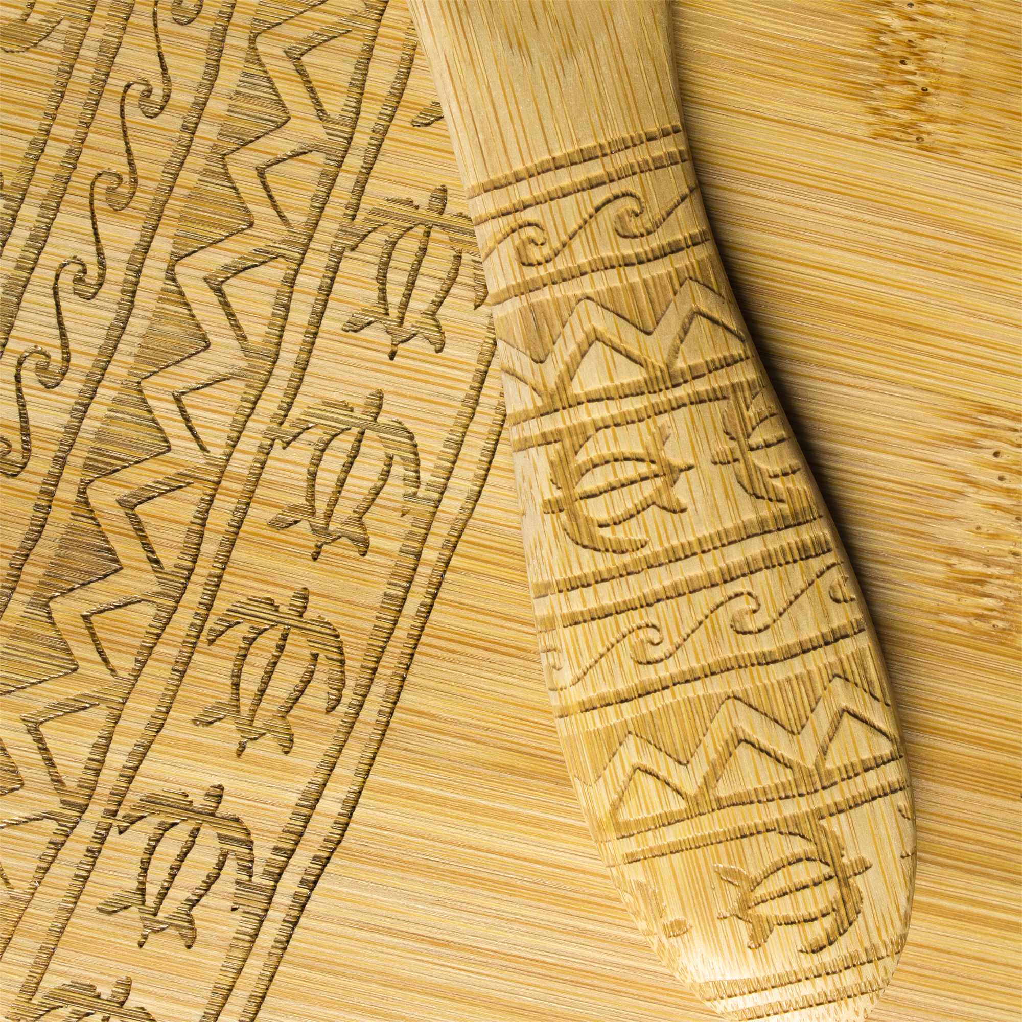 Tonga Serving Board and Spreader 2
