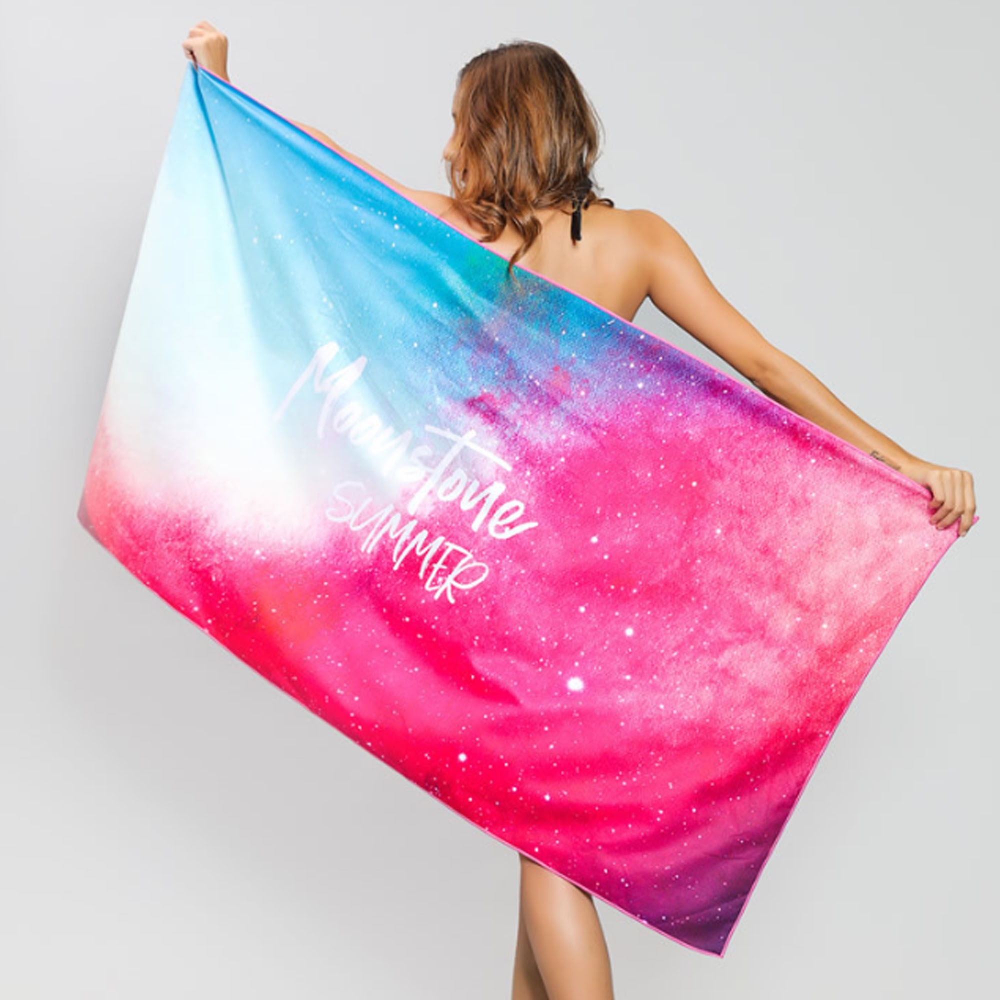 Quick-Dry Sand-Free Microfiber Beach Towel with Travel Bag 1