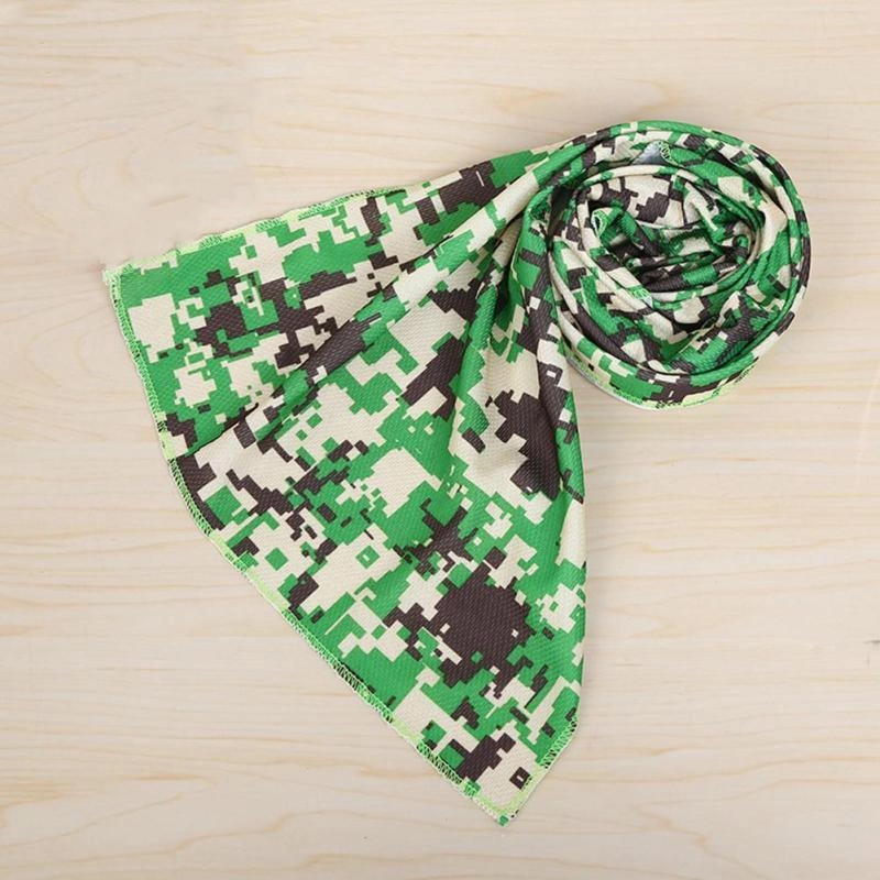 Camouflage cooling towel with CARABINER CASE 1
