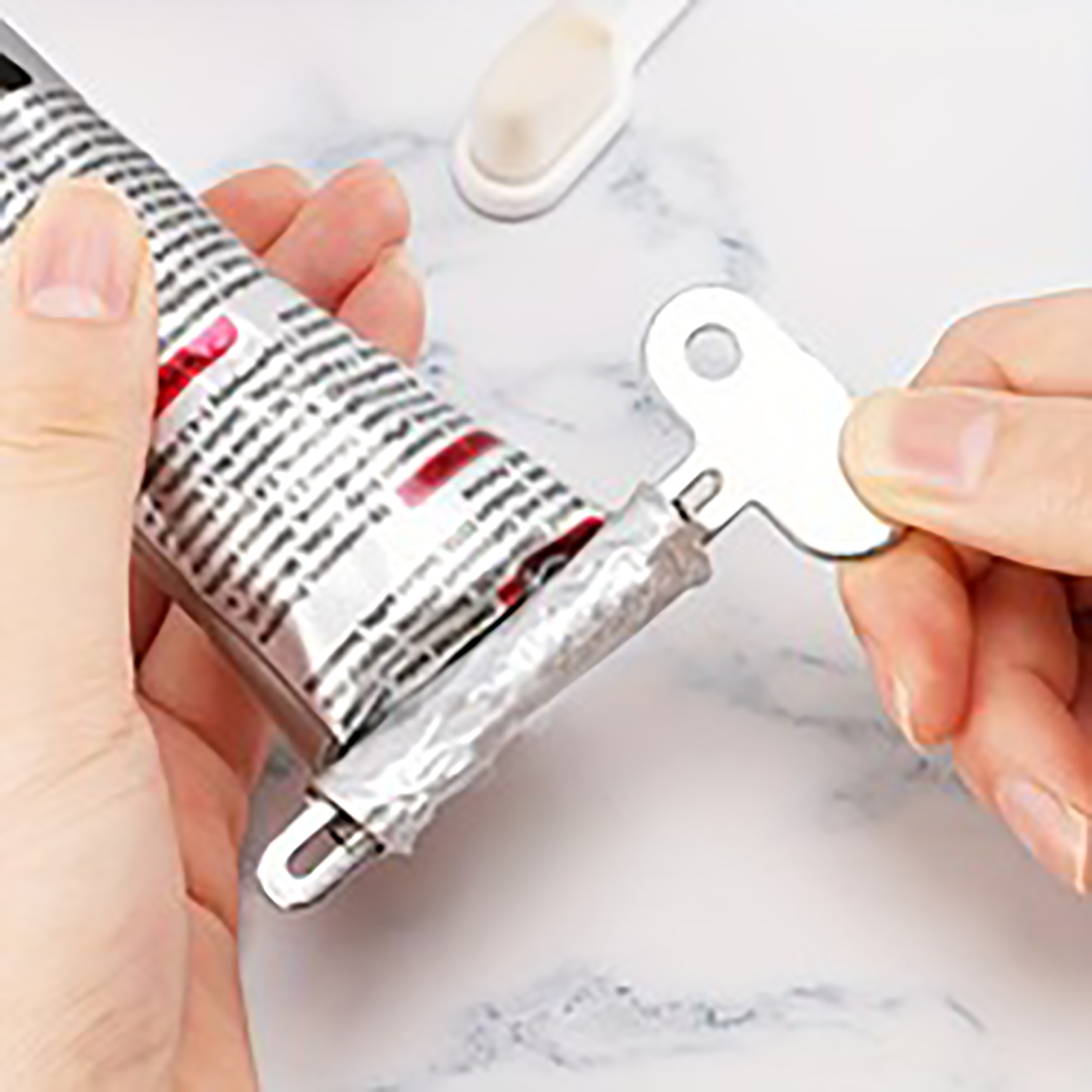 Toothpaste Squeezer 3