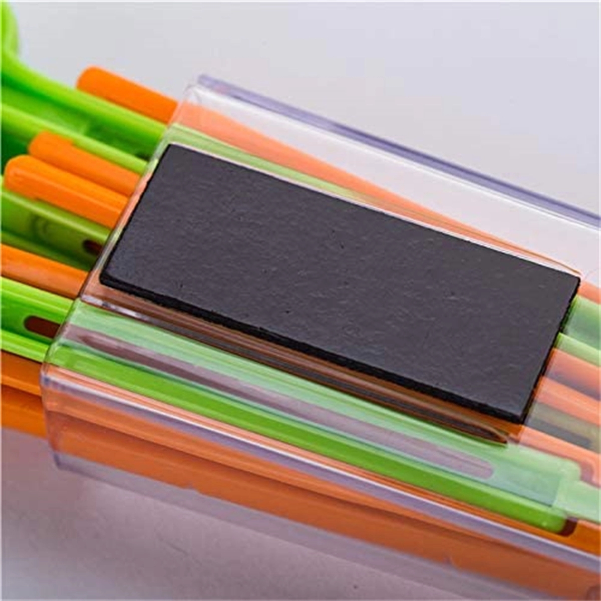 Lovely Carrot Shape Chip Clips For Food Packages 3