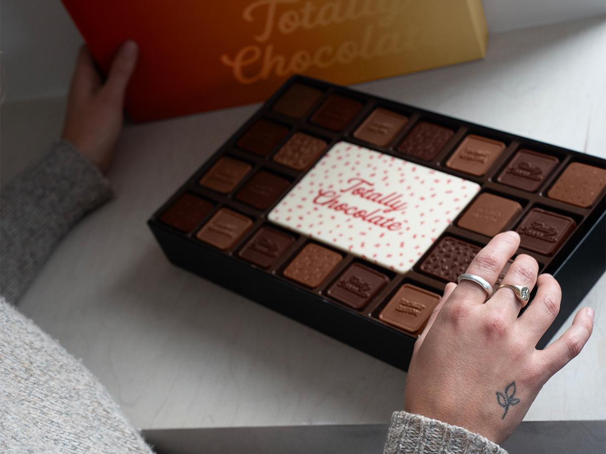 90-Piece Grand Chocolate Gift Set with Luxury Custom Packaging 6
