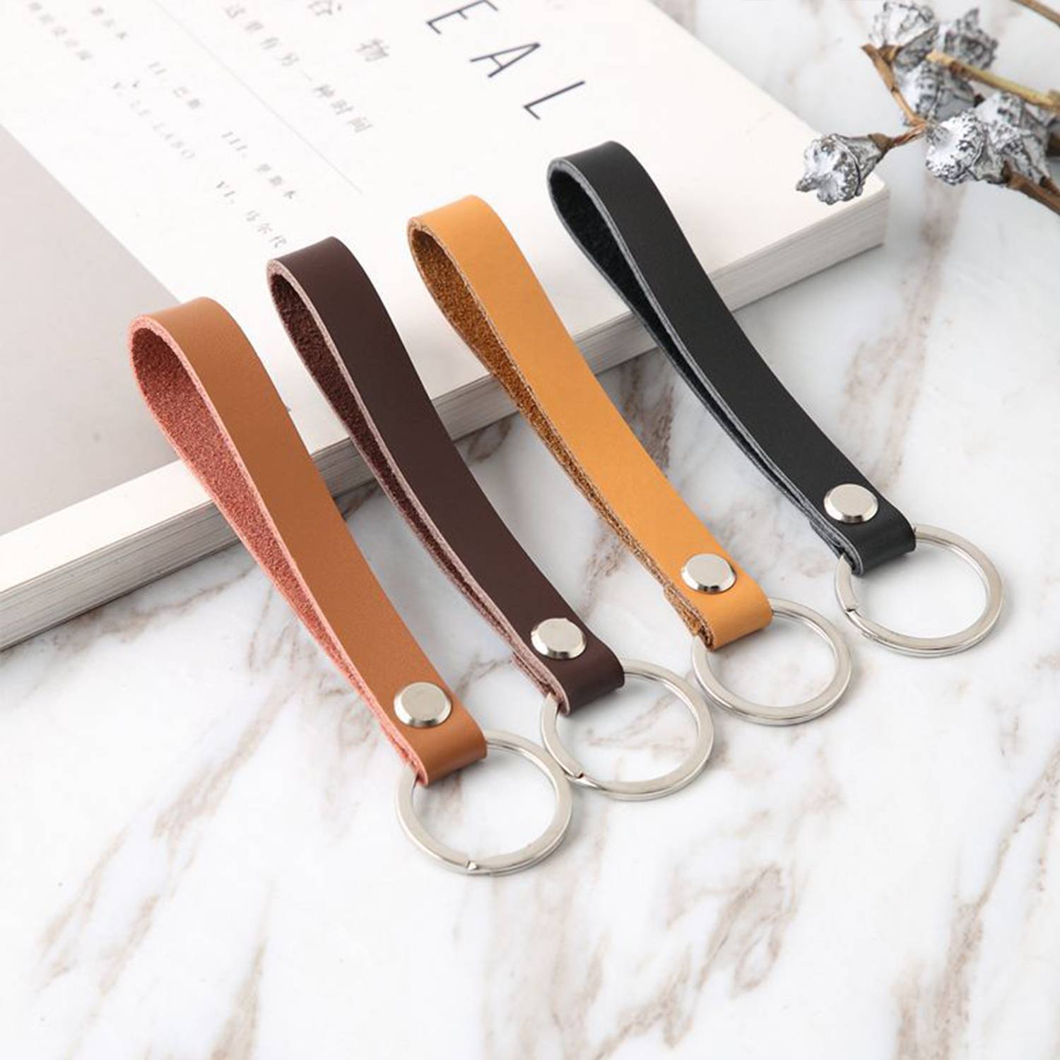 Creative retro leather keychain 4