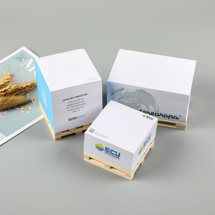 Wooden Pallet Cube Sticky Notes 1