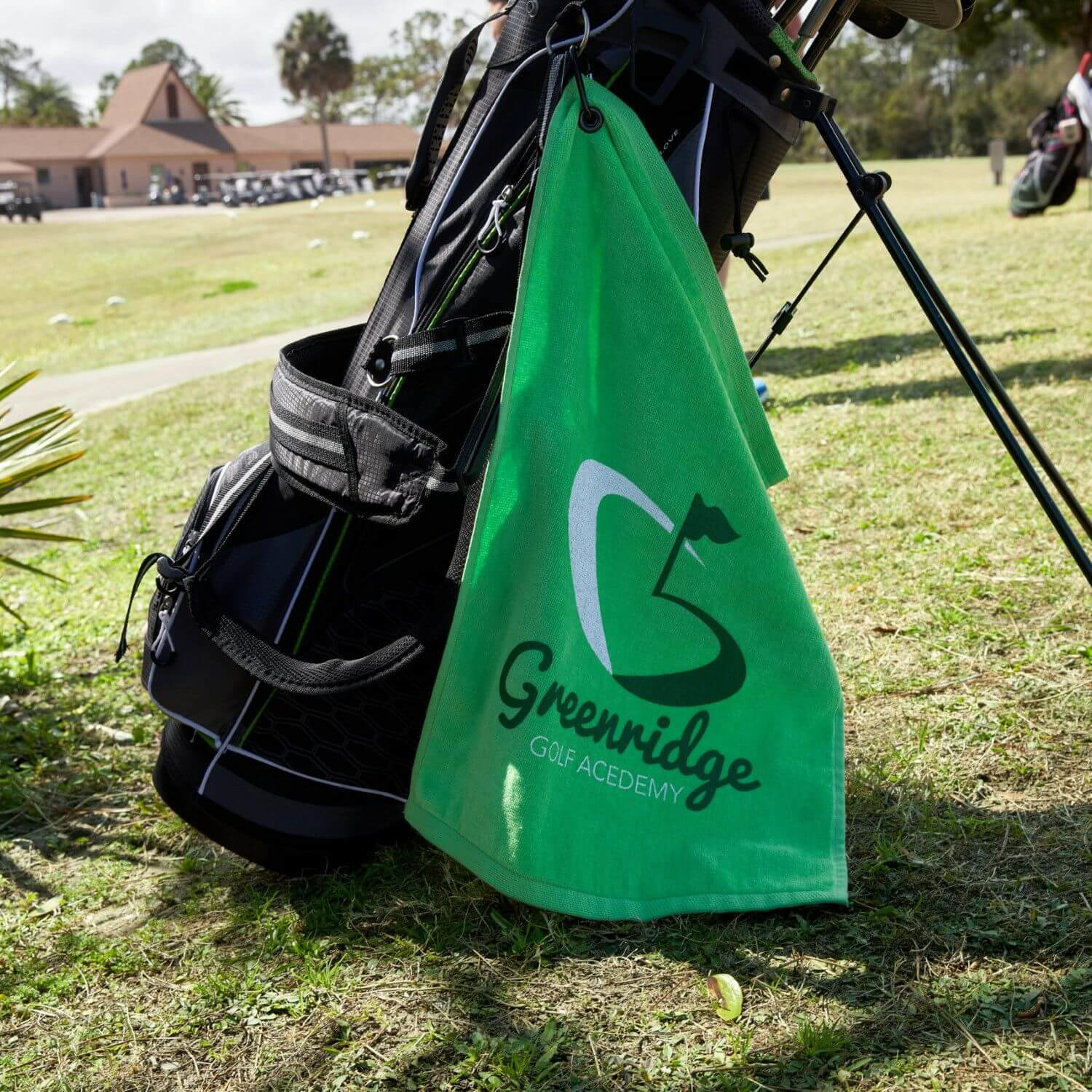 16" x 25" Premium Golf Towel w/ Hook & Grommet 2