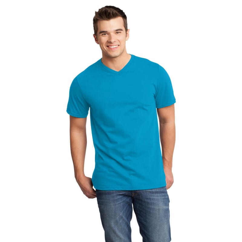 District Very Important Tee V-Neck. 53
