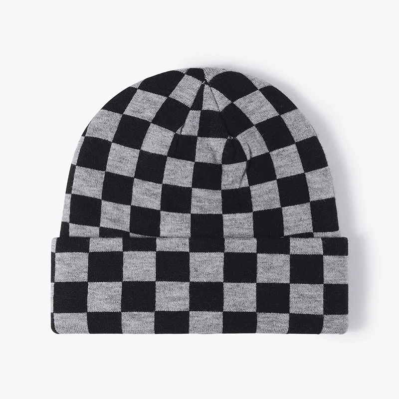 Checkered knit cap 4