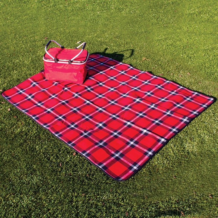 Kernwood- Plush All-Purpose Picnic Blanket 2