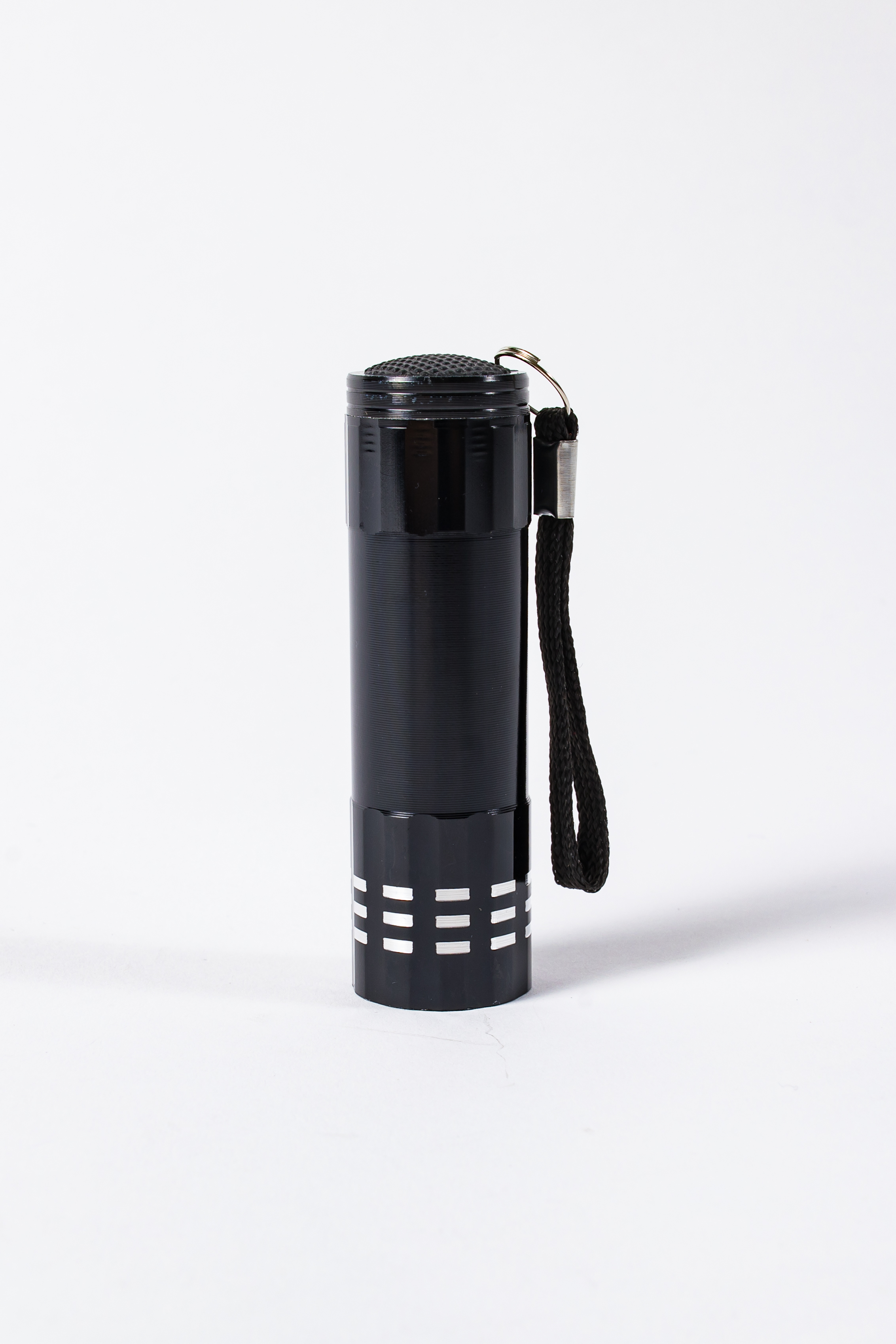 9LED Pocket Flashlight With Strap, Gift Box, And 3AAA Batteries Included! 7