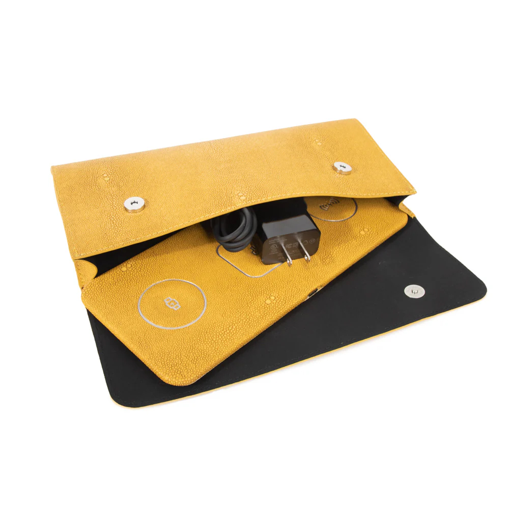 3 in 1 Portable Wireless Fast Chargeing Pad w/Vegan Leather Holder 2