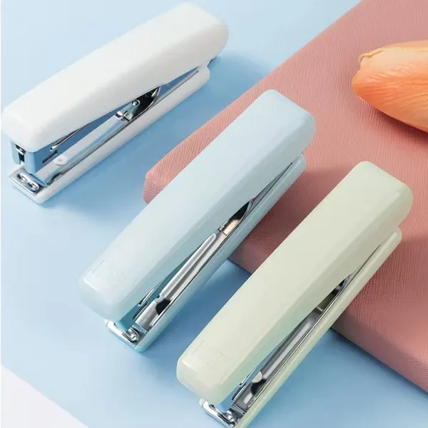 Desktop Stapler 3