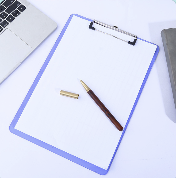 Plastic Clipboard with Dual-scale edge markings 6