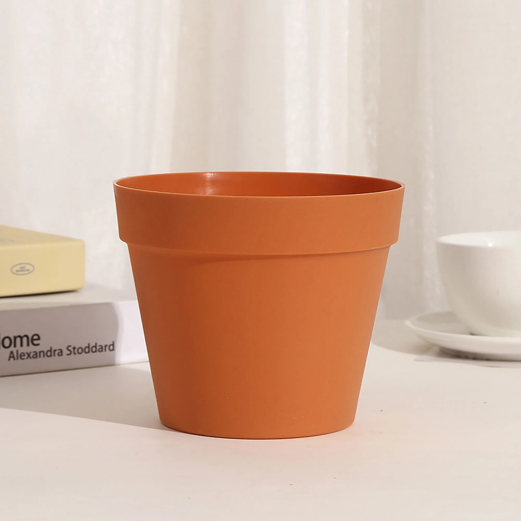 Plastic Flower Pot With Logo For Planting 1