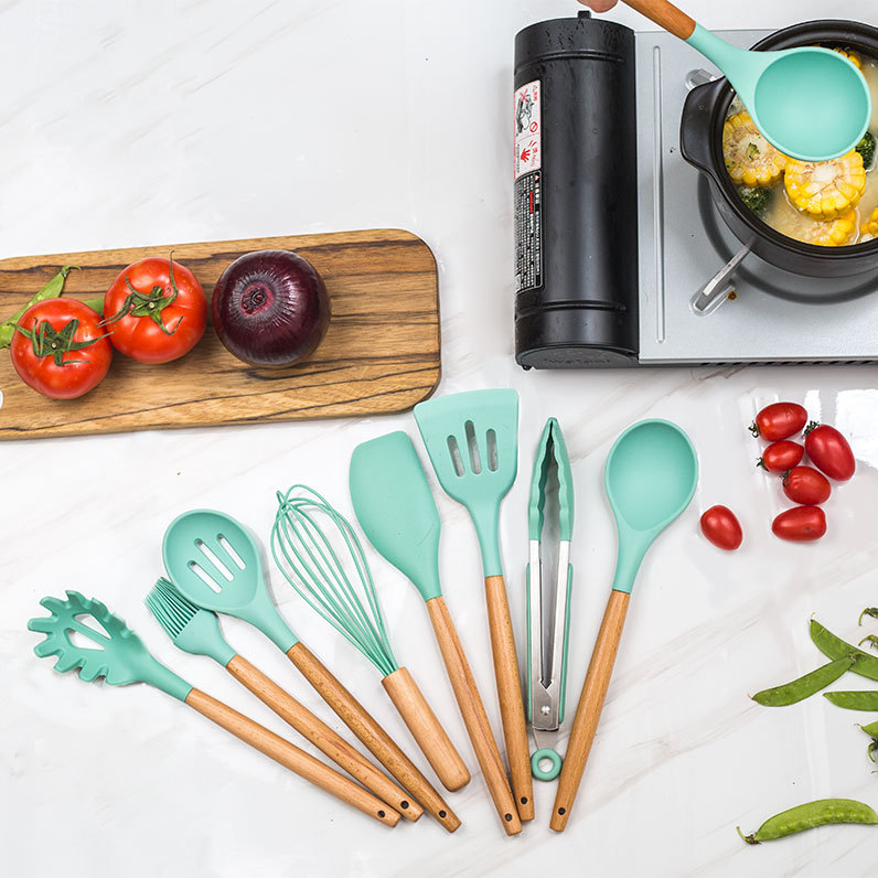12 Piece Silicone Kitchen Utensil Set, Premium Natural Beech 3