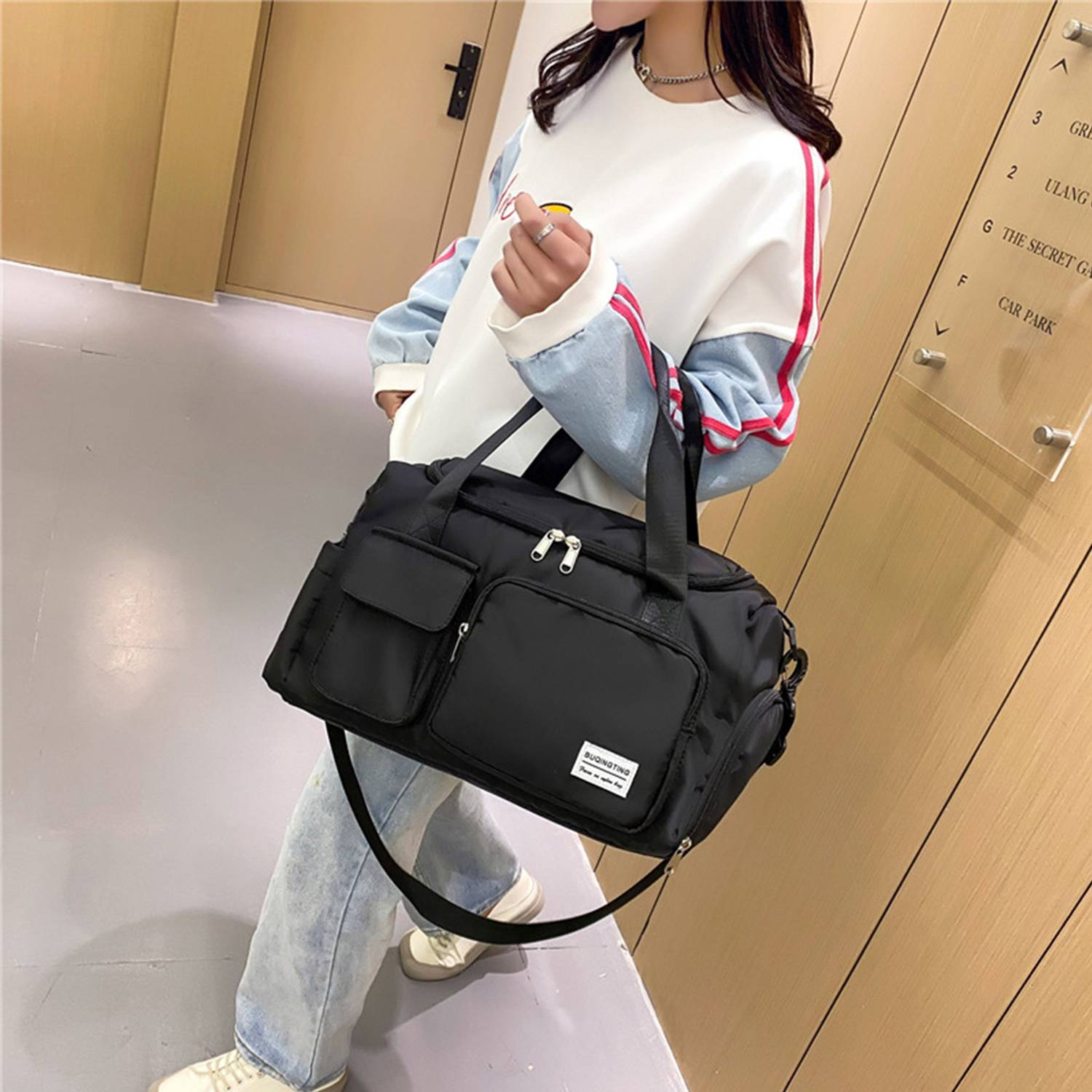 Small Waterproof Gym Bag for Women Carry On Weekend 3