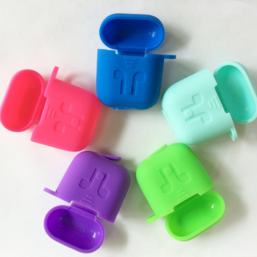 Silicone Earphone Pocket with Carabine 2