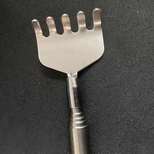 Extendable 6 Teeth Silver Telescope Back Scratcher 13