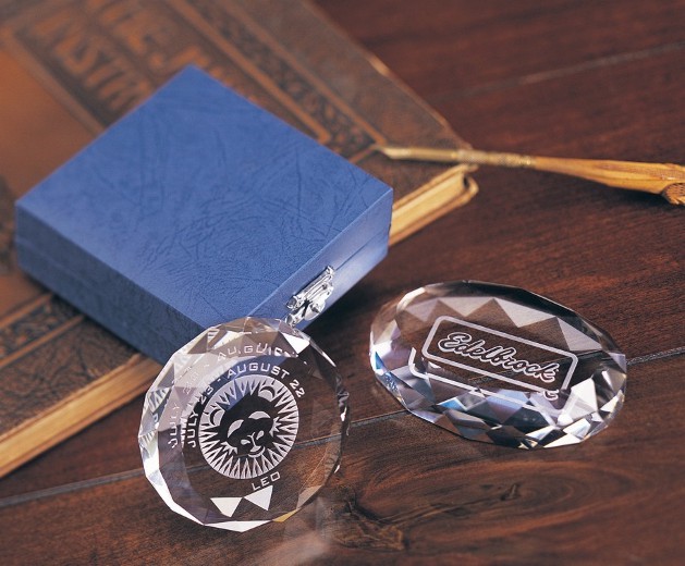 Designer Crystal Oval Gem Cut Papaerweight Award 2
