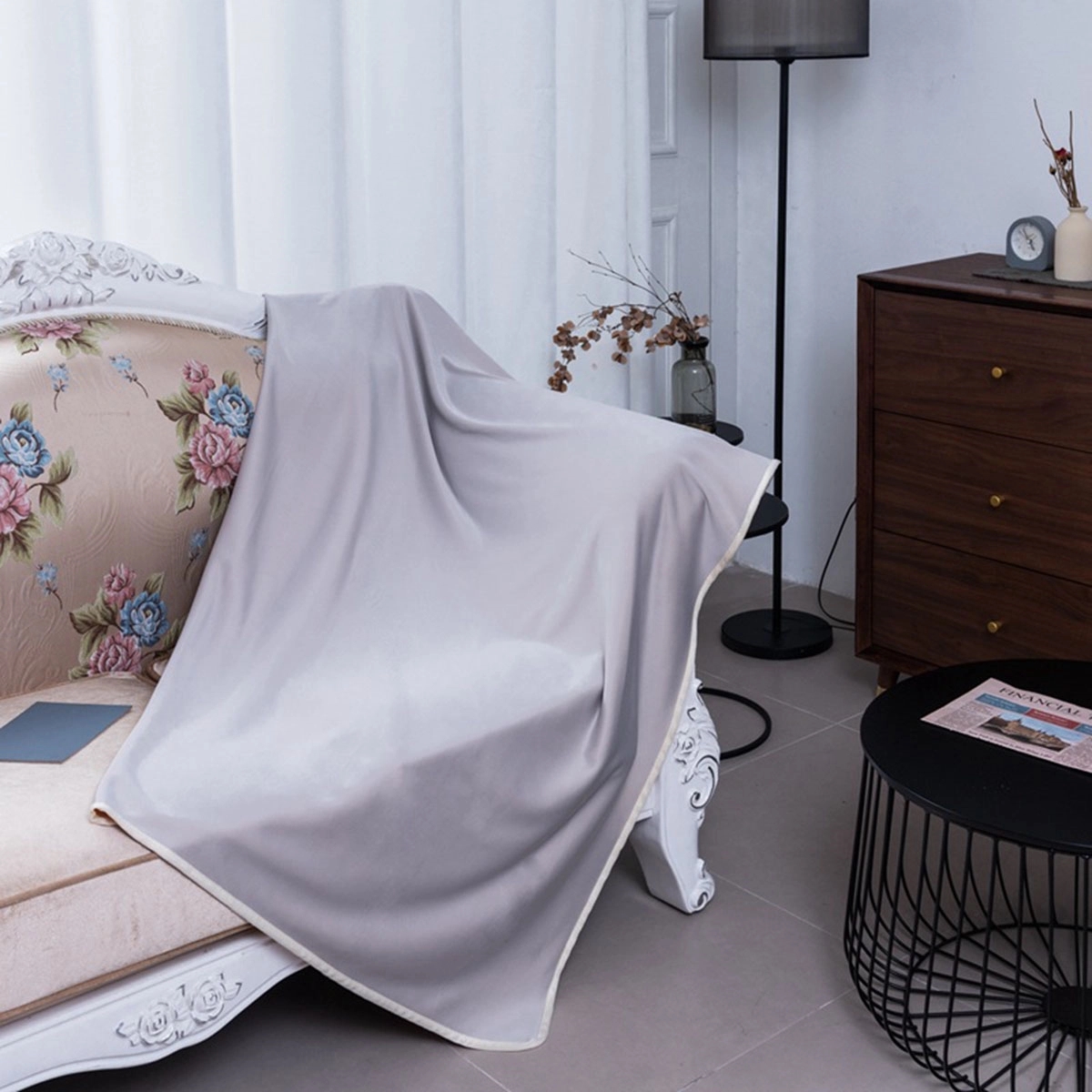 Cooling Blanket Absorbs Heat To Keep 6