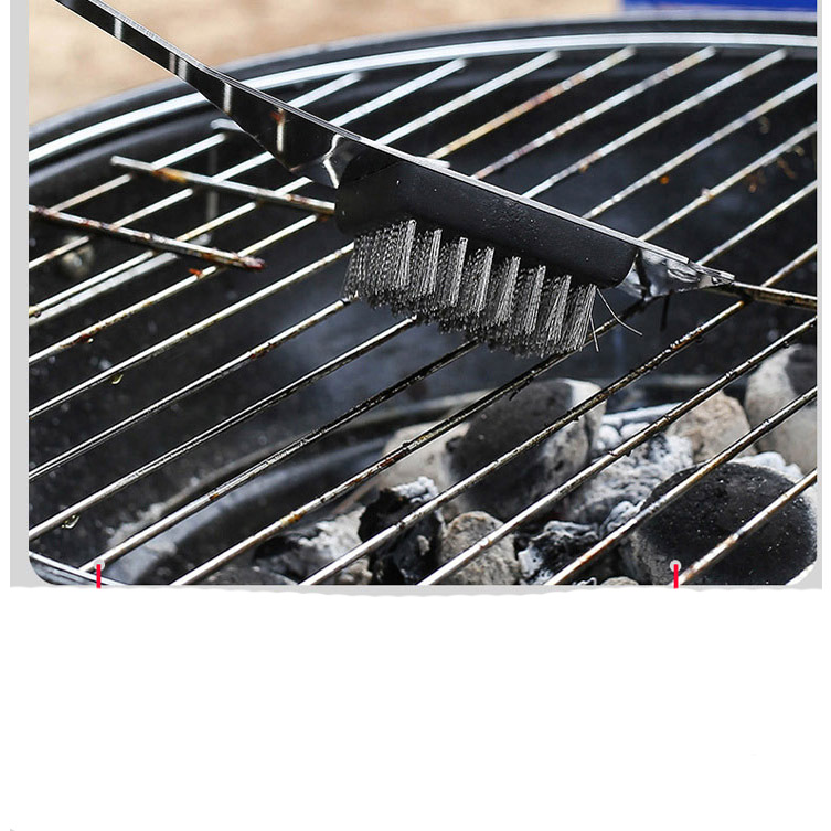 Grill Cleaning Brush 2