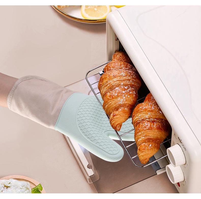 Silicone Oven Mitt 4