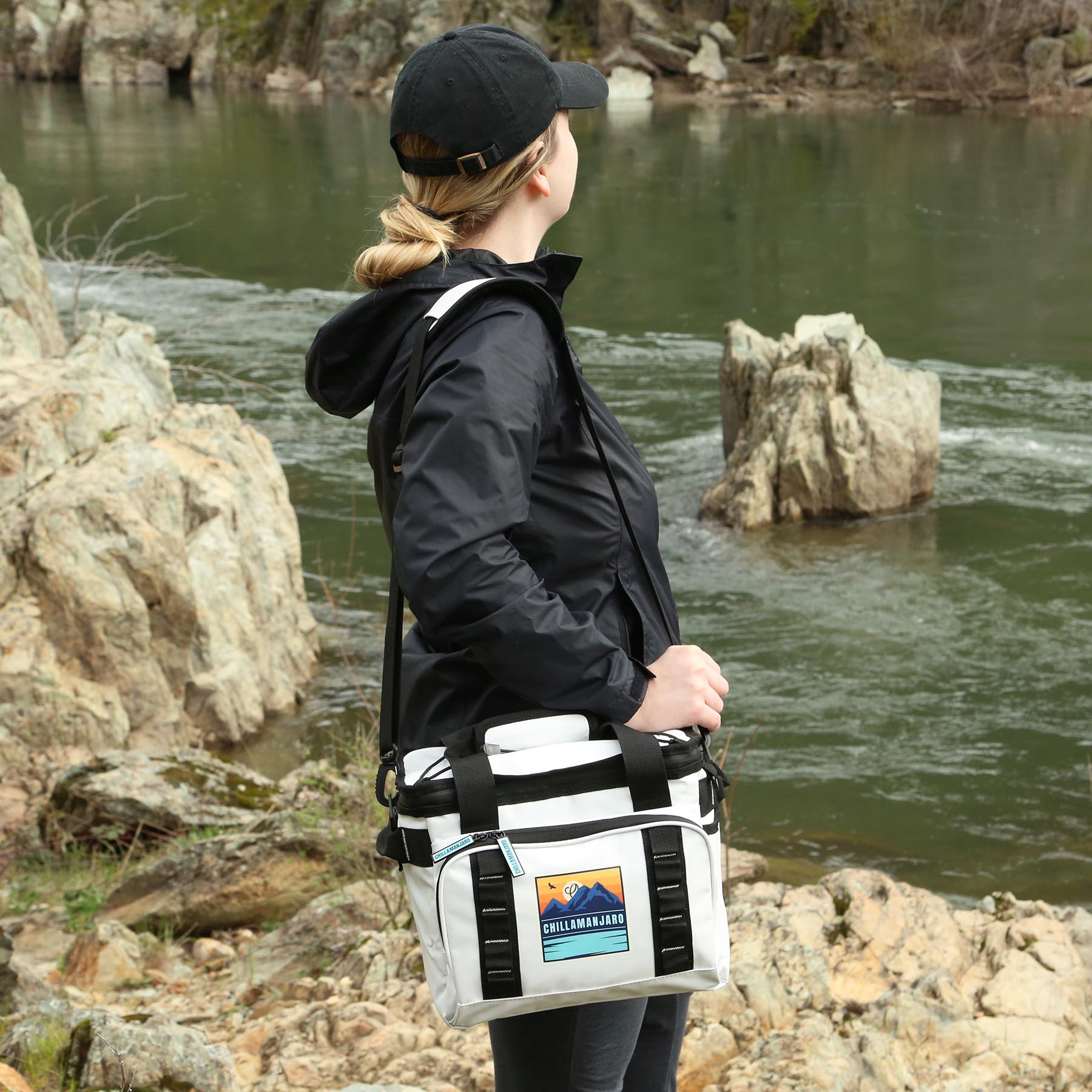 Chillamanjaro™ 12 Can Plateau Cooler Bag 7