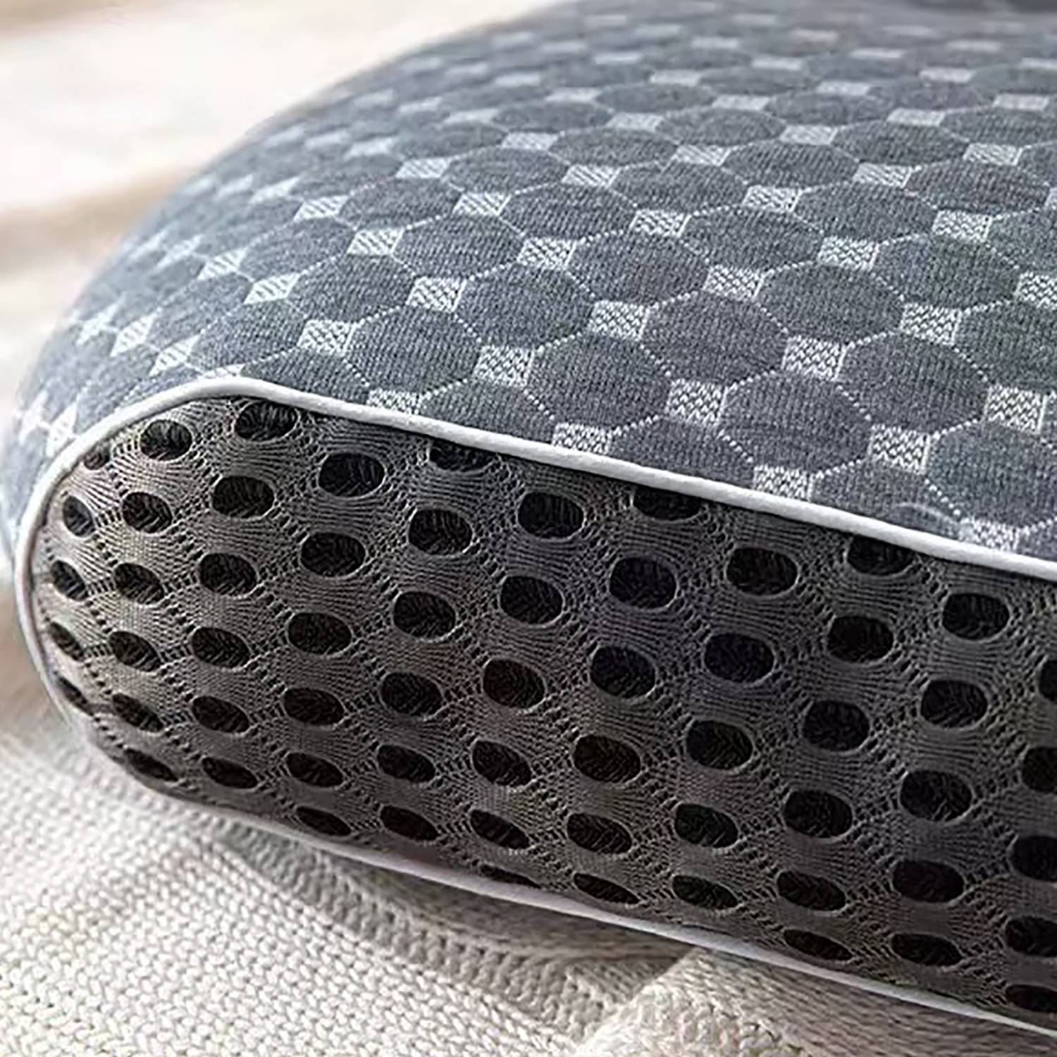 Thickened Non-Collapsing Machine Washable Pillow 8