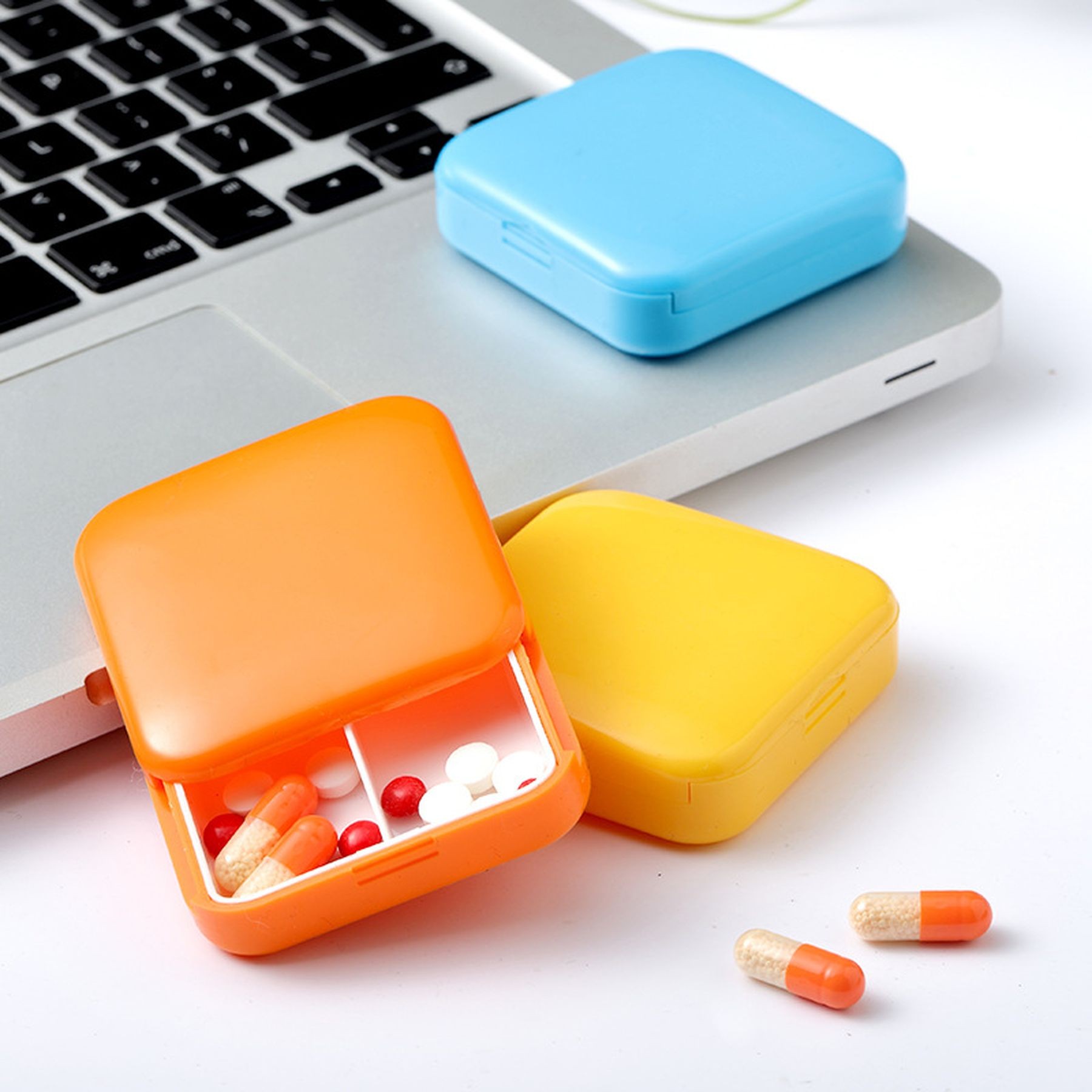 Travel Daily Pill Organizer 2 Compartments Pill Container 14