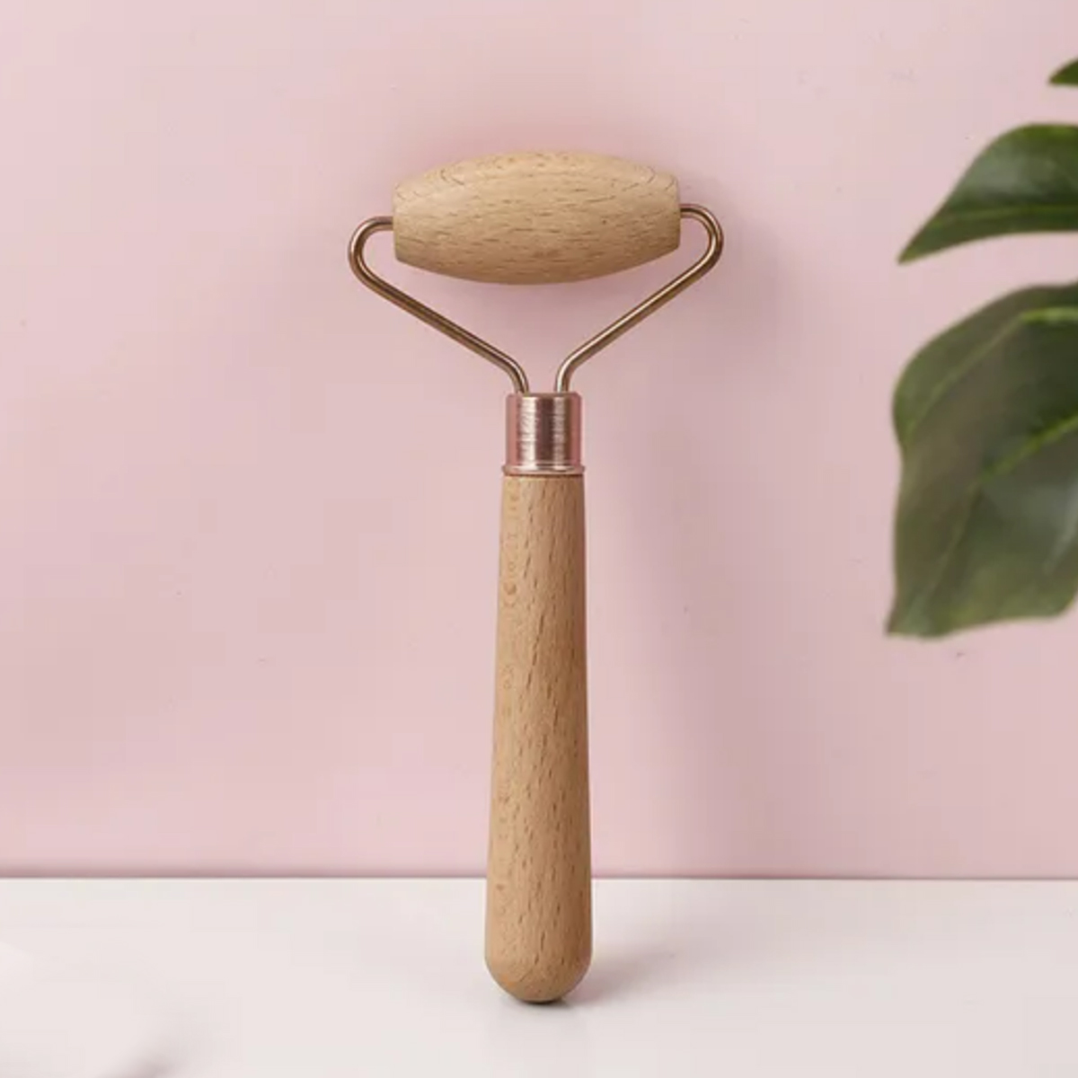 Wooden Facial Roller Massager with Natural Handle 1