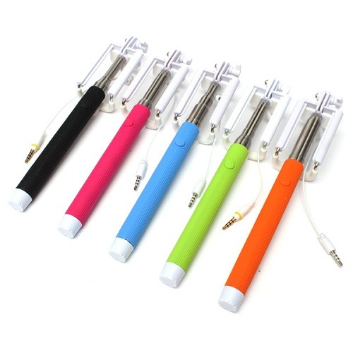Extendable Handheld Wired Selfie Stick 1