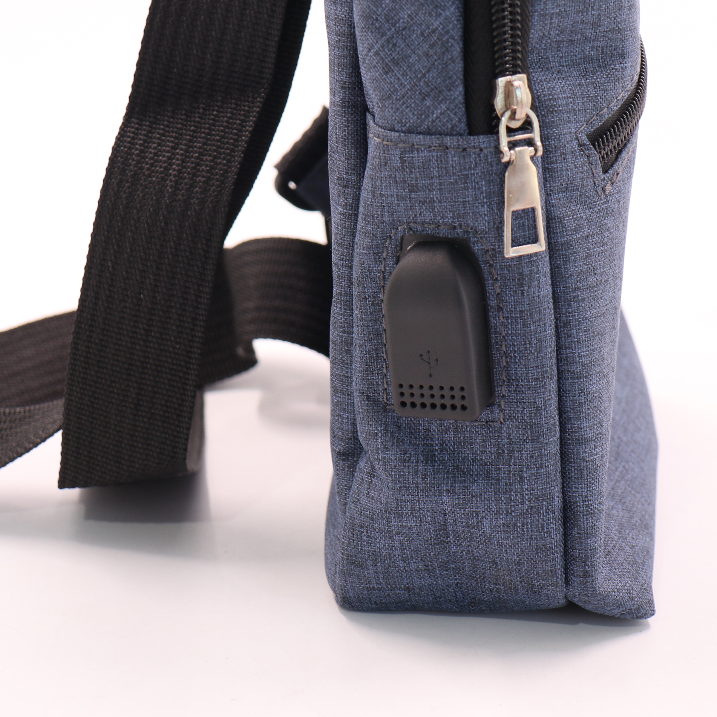 Canvas Outdoor Chest Bag With Charging Interface 6