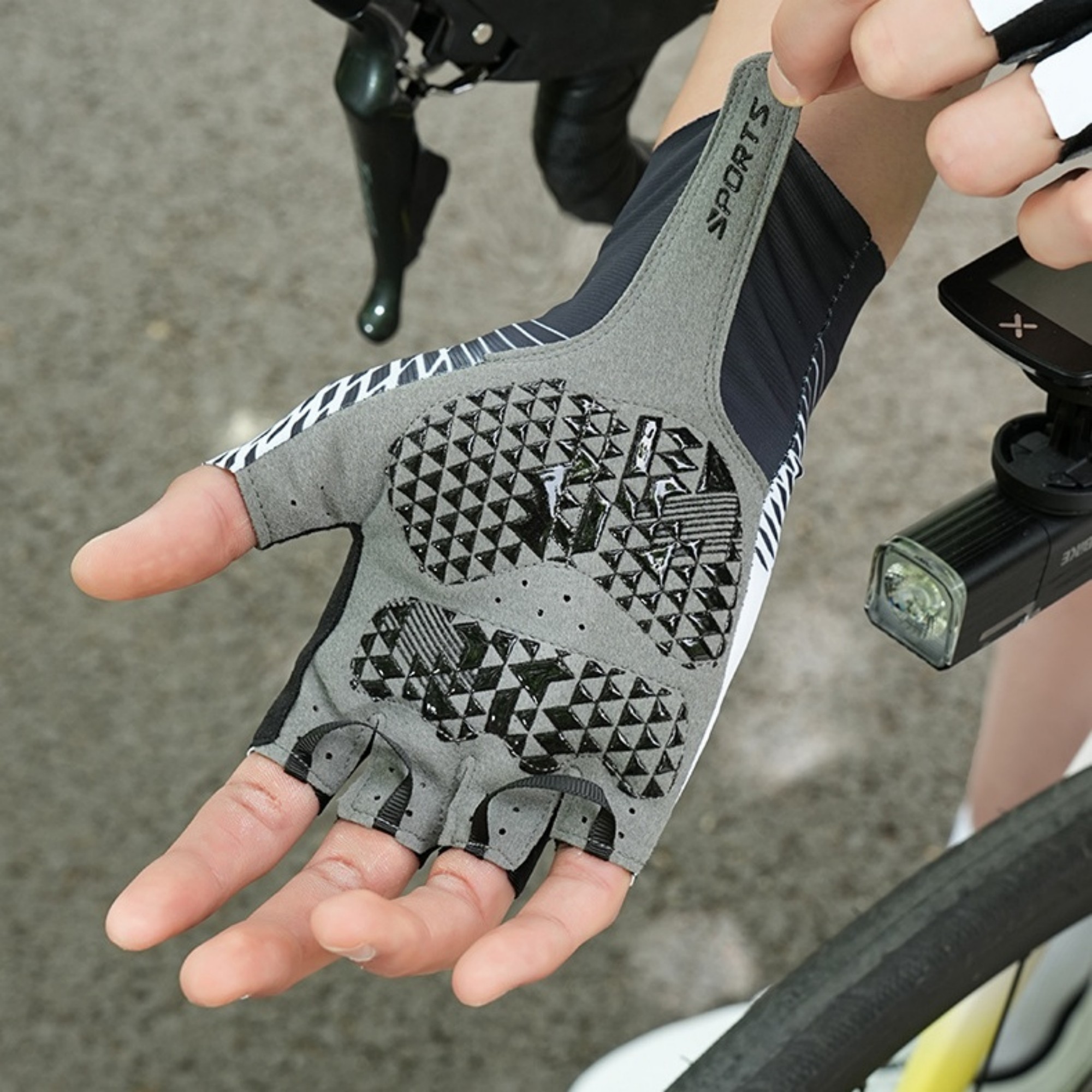 Half Finger Cycling Gloves 2