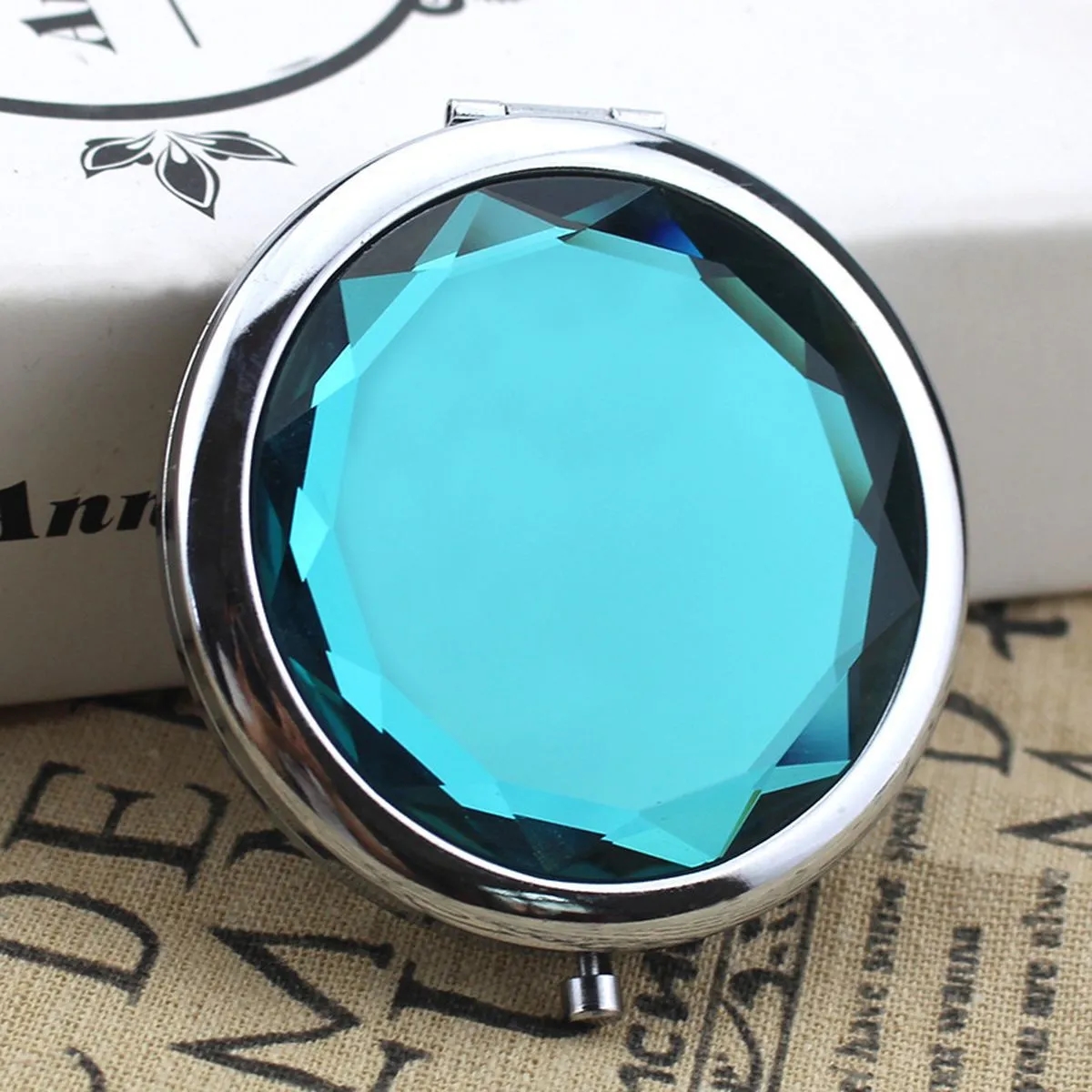 Foldable Crystal Make-up Mirror 6