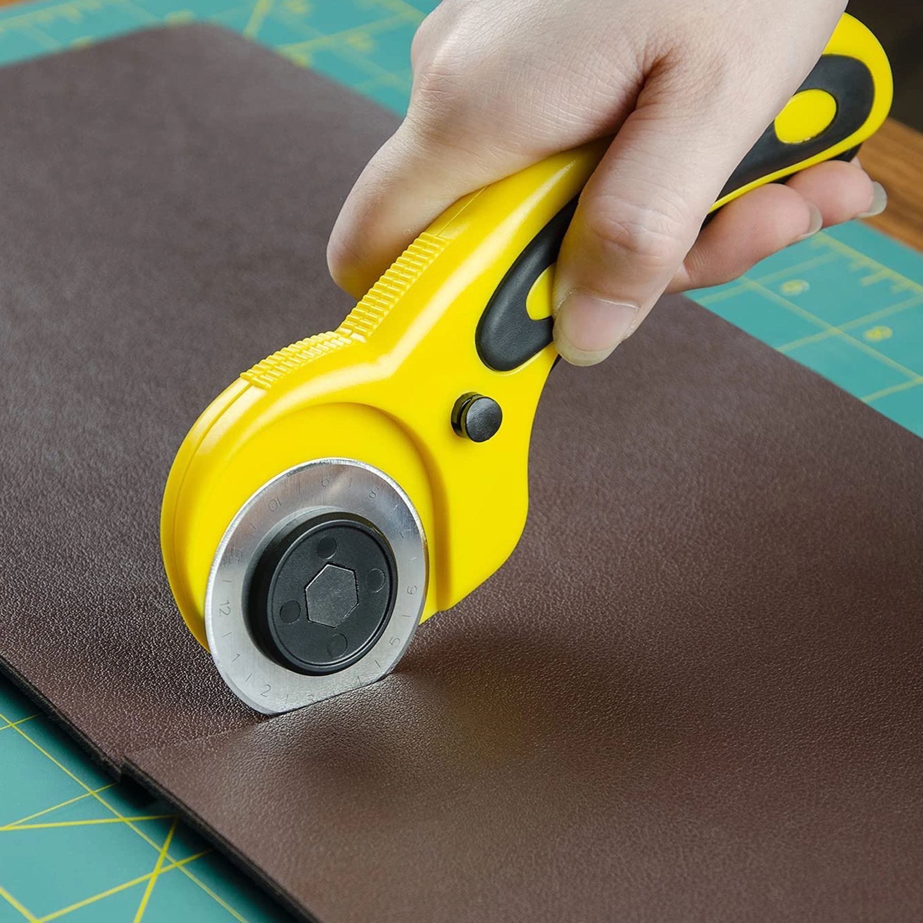 45mm Rotary Fabric Cutter 2