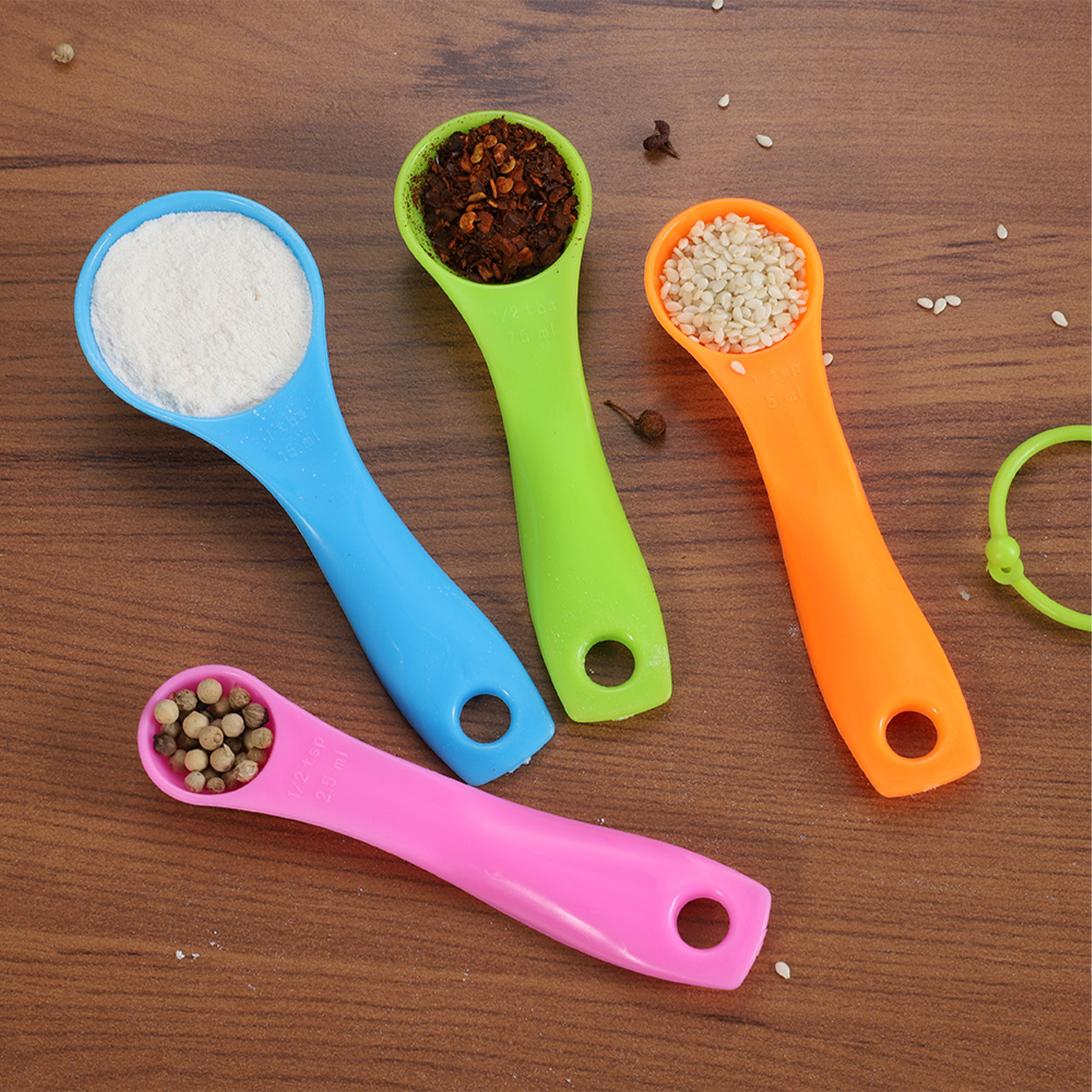 Colorful Measuring Spoons 4-Piece Set 3