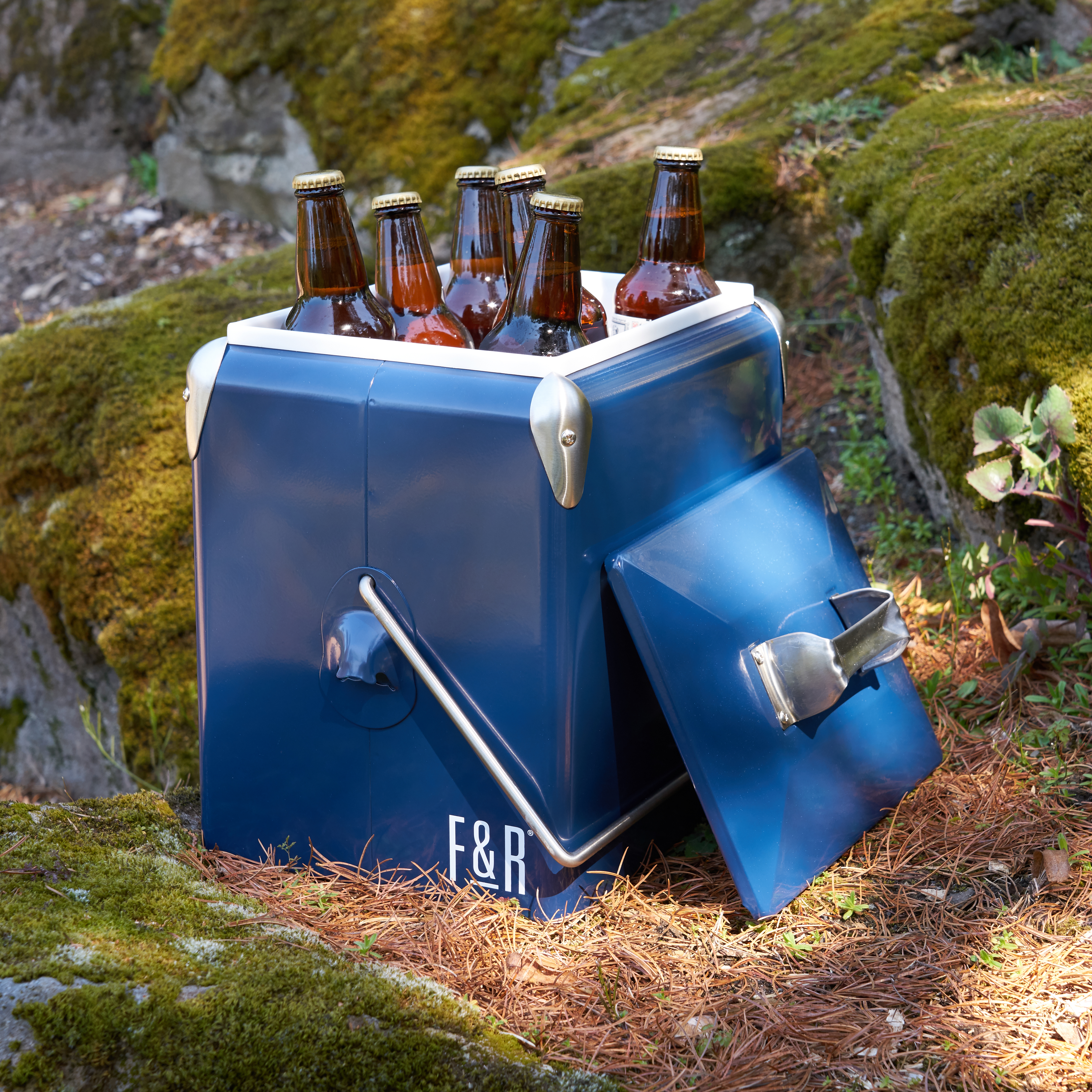 Foster & Rye® Vintage Metal Cooler 8