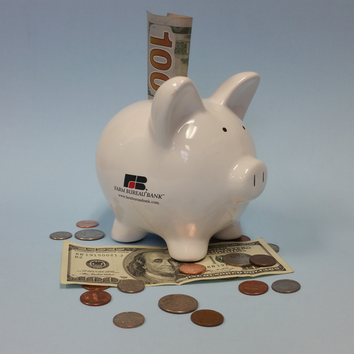Lightweight White Ceramic Piggy Bank.(medium) 1
