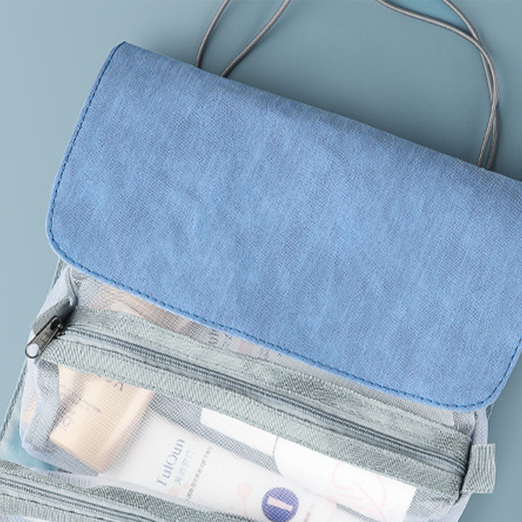 Detachable Folding Makeup Bag 3