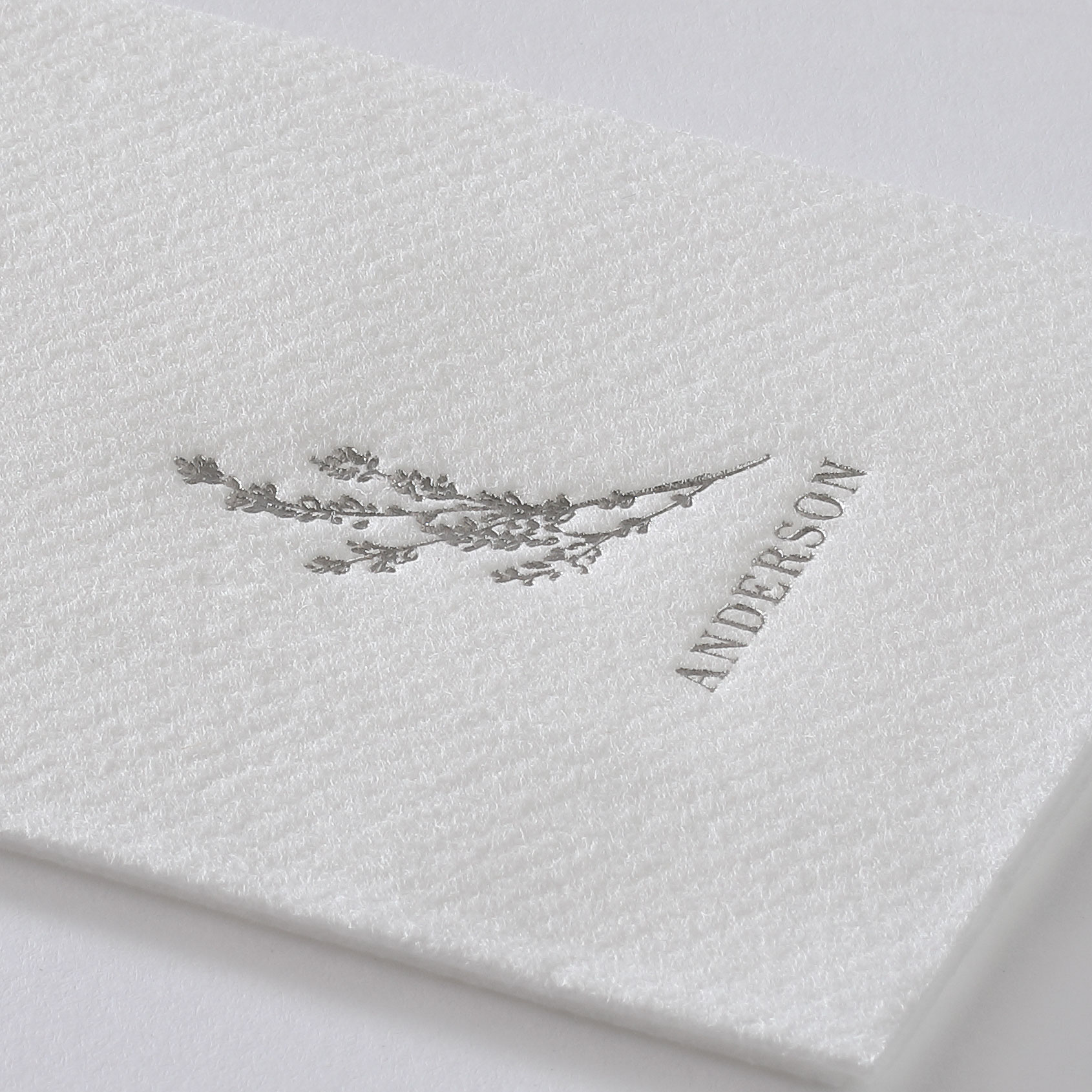 Wispy Floral Premium Guest Towel w/uncoined Edge (White) 3