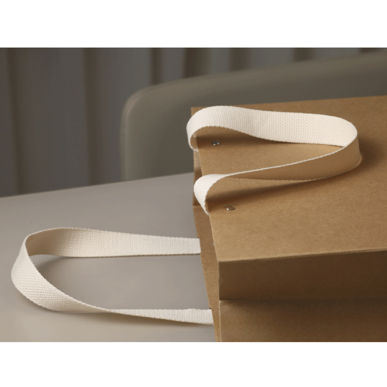 High Quality Brown Cardboard Shopping Paper Bag W/ Handles 9