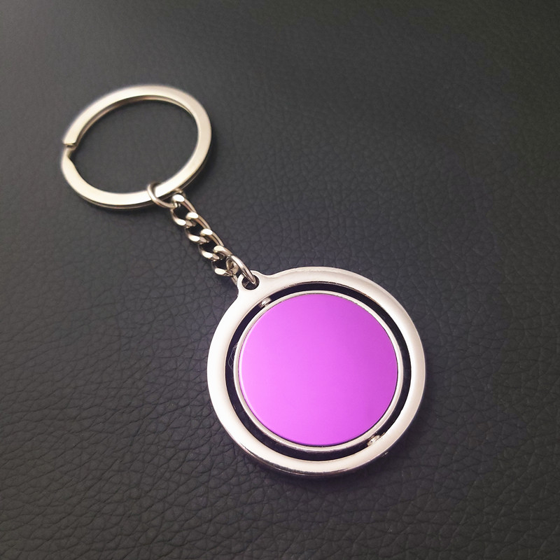 Twist Round Logo Keychain 2