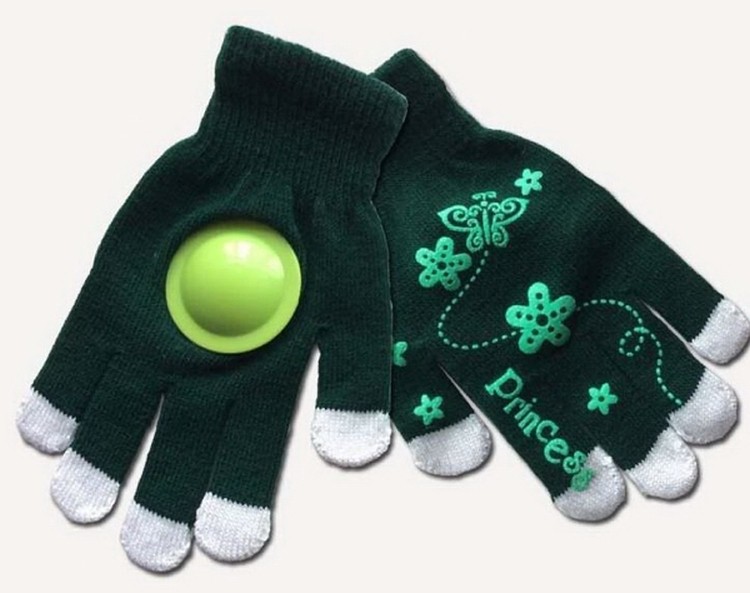 Spirit Clakkers Touch Screen Kintted Gloves 1