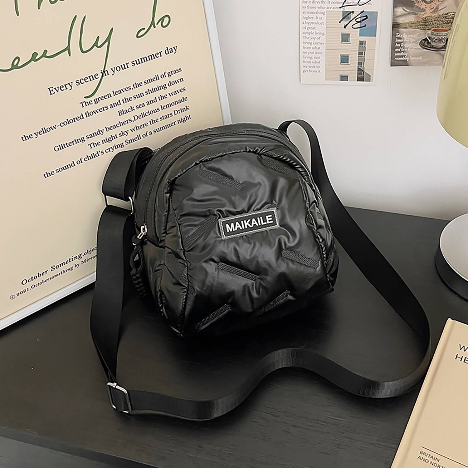 Comfortable Shell-Shaped Crossbody Bag 7