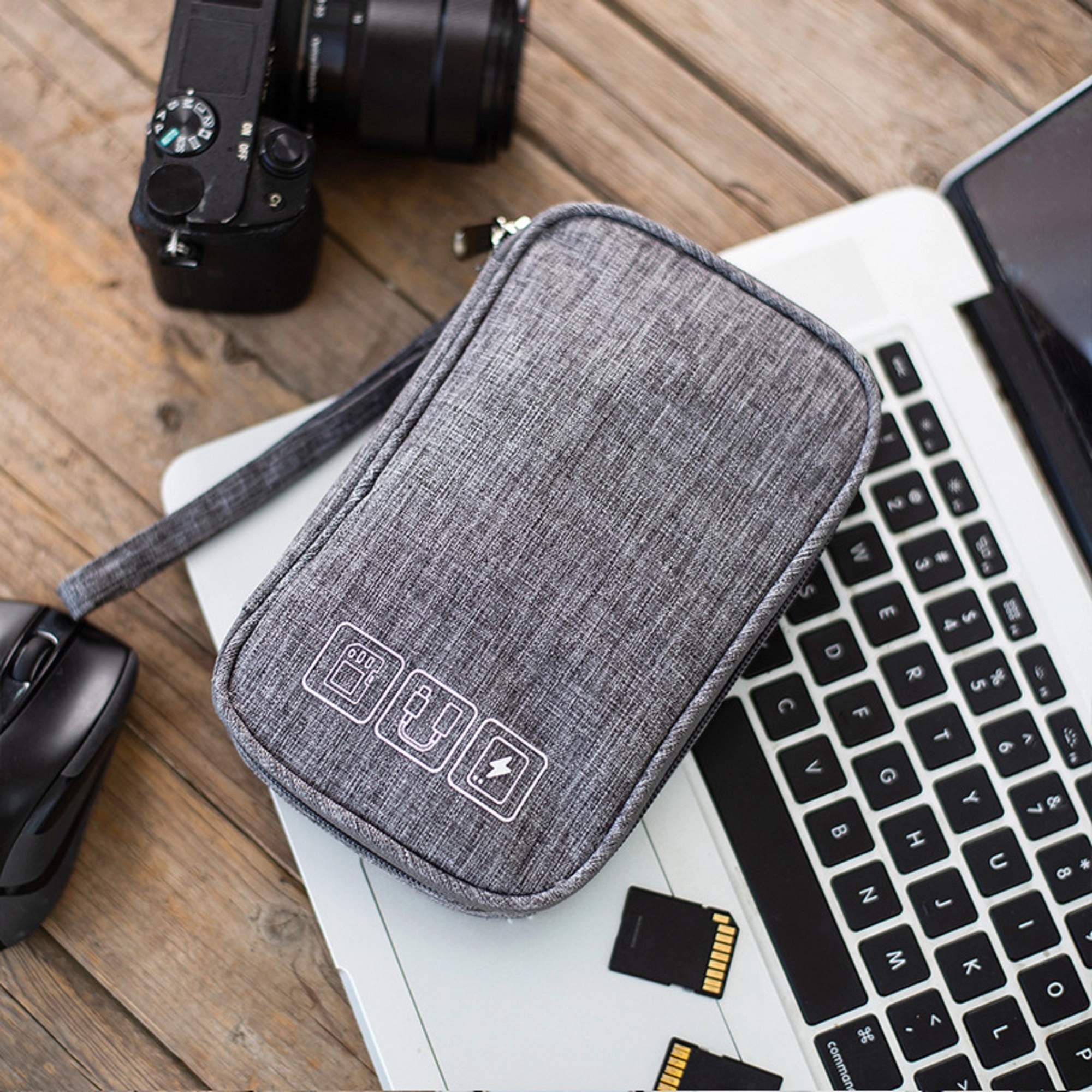 Digital accessories storage bag 3