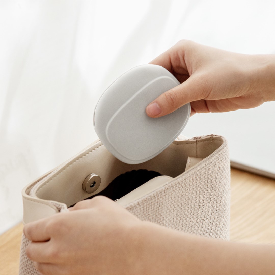 Silicone Earphone Carrying Case 6