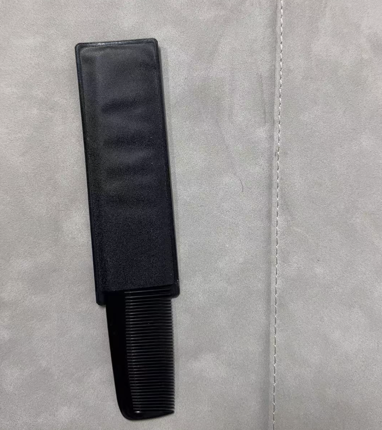 Comb in Vinyl Case 7