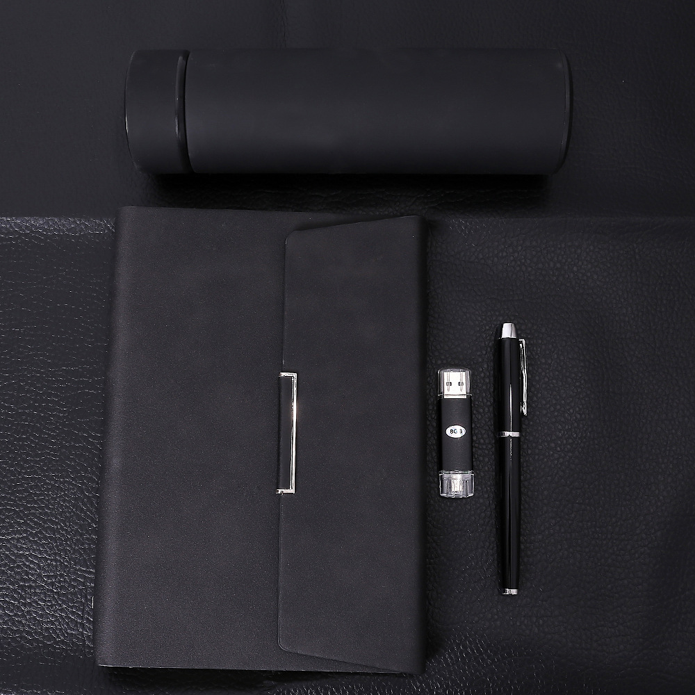 Luxury 4-Piece Office Gift Set 4