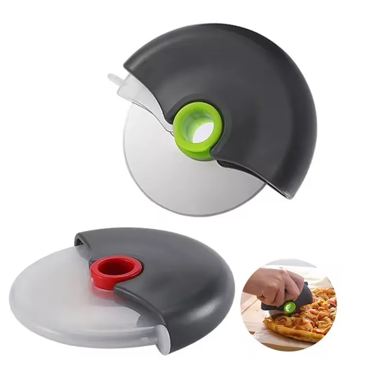 Pizza Cutter with Cover 3