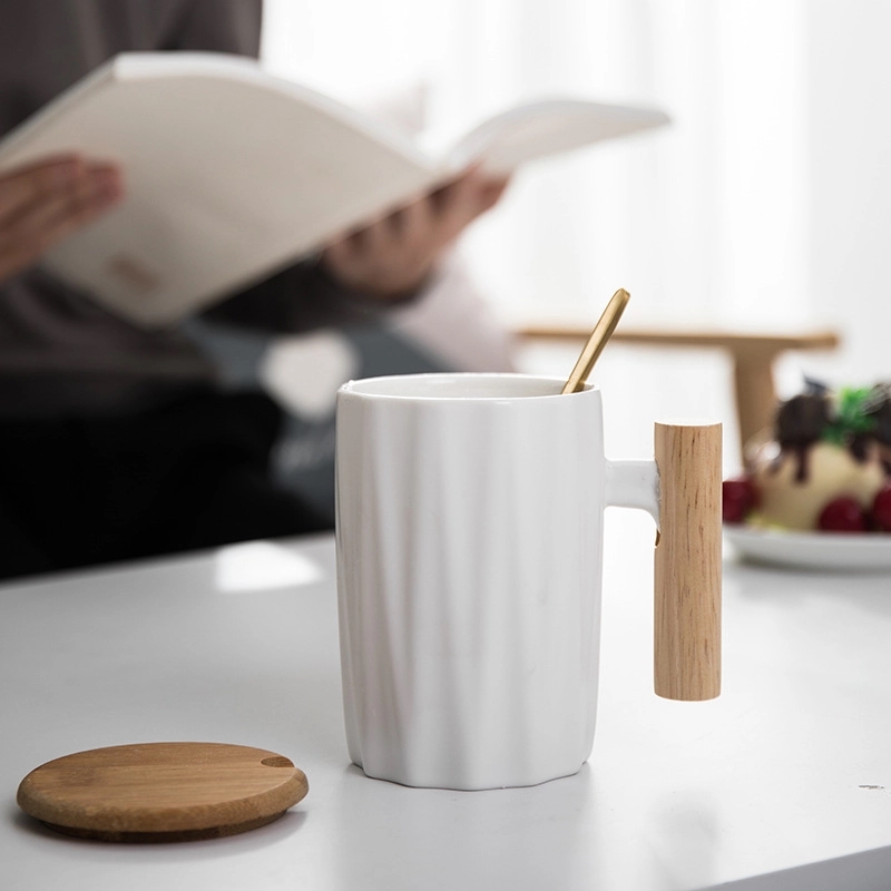 Coffee Cup With Lid And Spoon 4